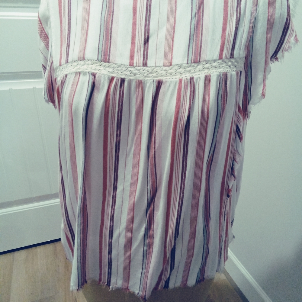 True Craft Plus Size 2X. Striped Short Sleeve Top With Lace Trim
